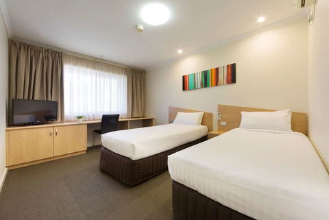 Ramada Encore By Wyndham Belconnen - Accommodation Asia 1