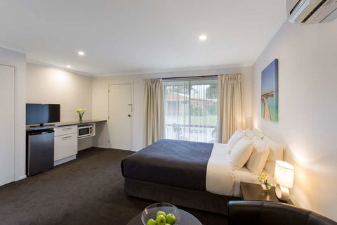 Best Western Colonial Village Motel - Accommodation Asia 2