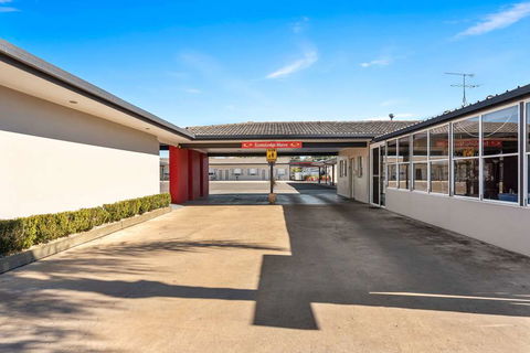 Econo Lodge Moree Spa Motor Inn - Accommodation Asia 2