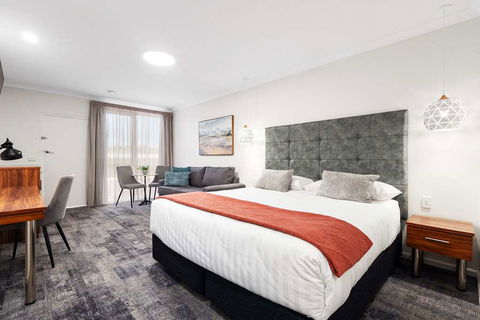 Comfort Inn Deakin Palms - Accommodation Guide 2