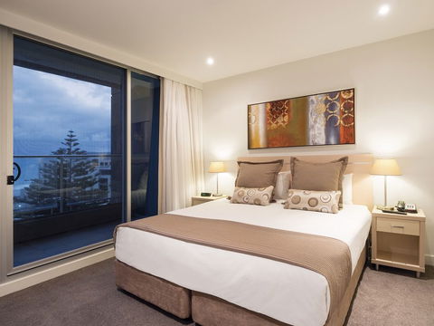 Oaks Liberty Towers - Accommodation Asia 1