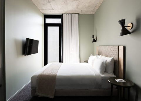 Alex Hotel, Perth - Accommodation Asia 2