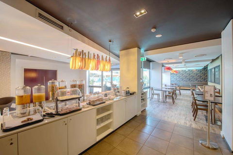 Royal Pacific Hotel - Accommodation Asia 1
