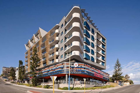 Ramada VetroBlu Scarborough Beach - Accommodation Asia 1