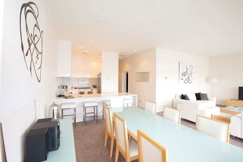 York Cove - Accommodation Guide 10