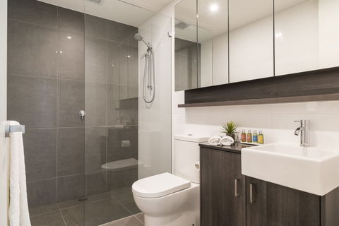 Sandy Hill Serviced Aparetments - Accommodation Guide 12