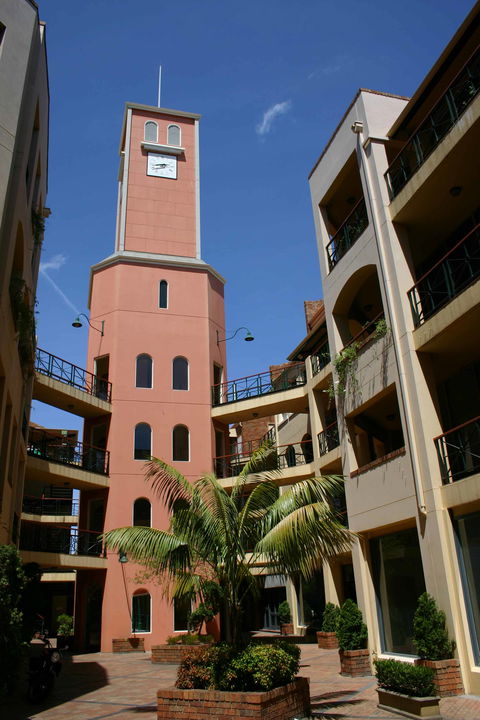 Carlton Clocktower On Lygon - Accommodation Guide 0