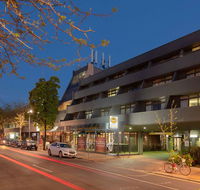 Comfort Hotel Adelaide Meridien - Accommodation Asia