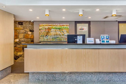 Quality Hotel Lighthouse - Accommodation Guide 2