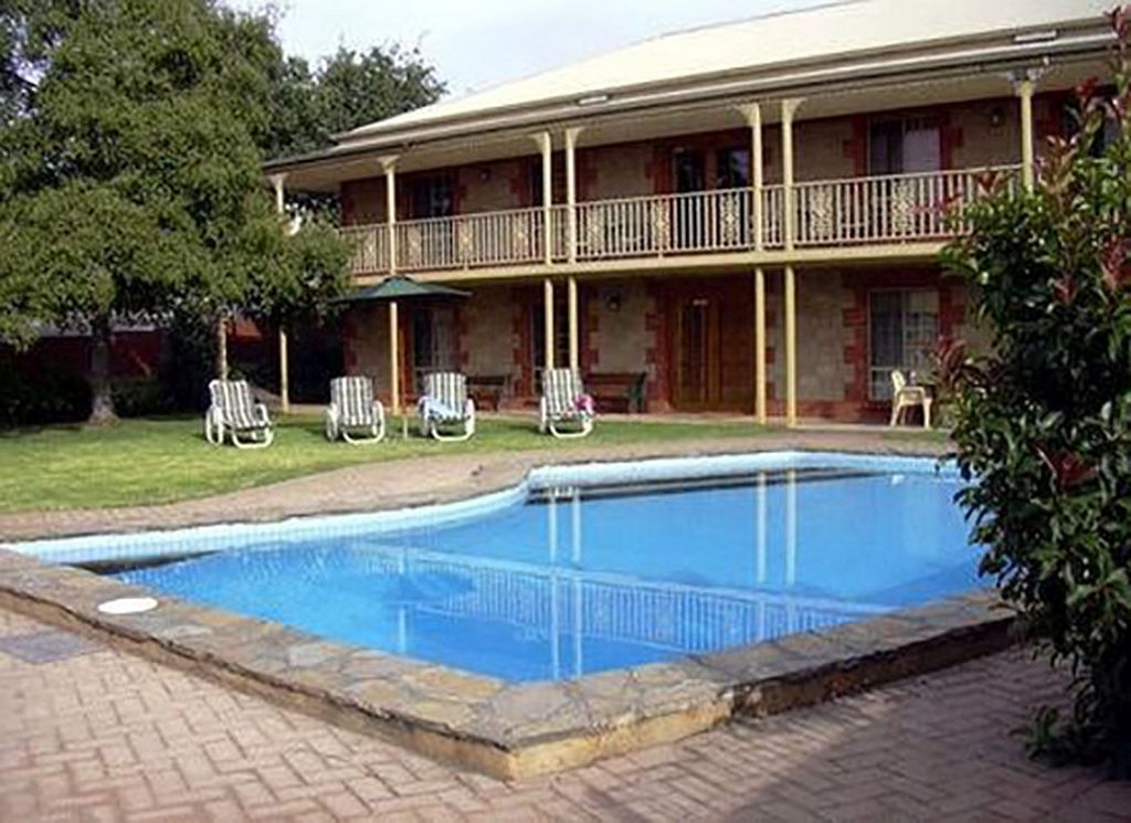 Hill River SA Accommodation Asia