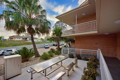 Best Western Casula Motor Inn - Accommodation Asia 2