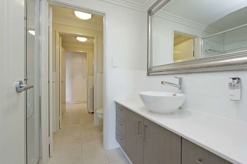 Zappeion Apartments - Accommodation Guide 2