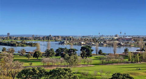 Bayview Eden Melbourne - Accommodation Guide 2