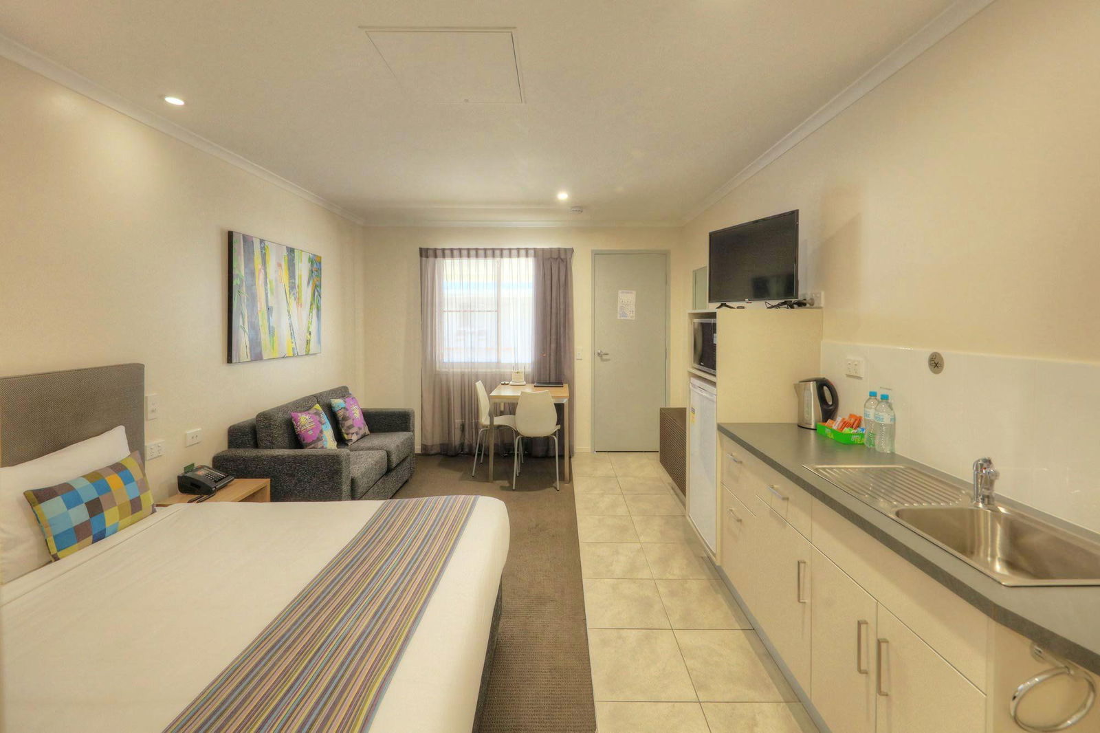 Roma QLD Accommodation Asia