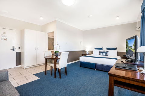 Hawkesbury Race Club Motel - Accommodation Asia 2