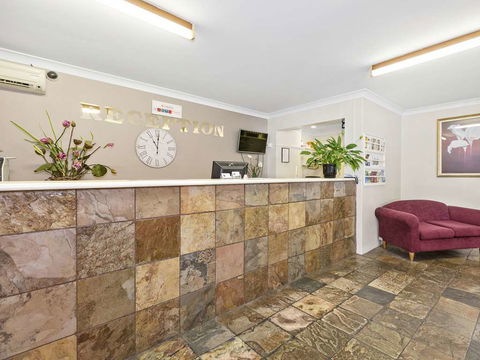 Comfort Inn Centrepoint - Accommodation Asia 1
