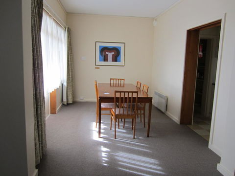 University House - ANU - Accommodation Asia 37