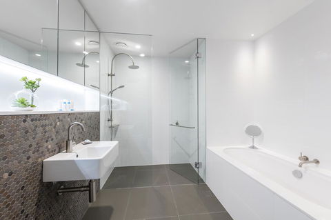 Vibe Hotel Canberra - Accommodation Asia 9