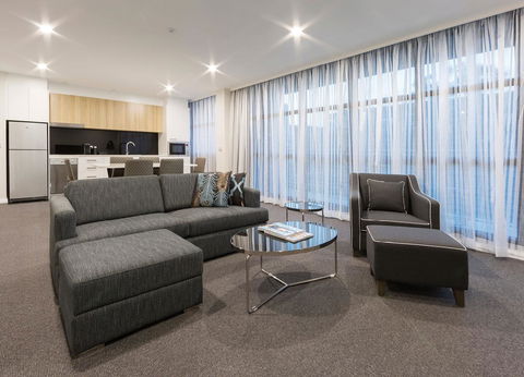 Avenue Hotel Canberra - Accommodation Asia 8