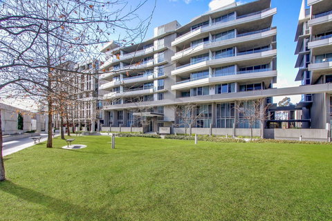 Realm Park 39 Barton ACT - Accommodation China 39