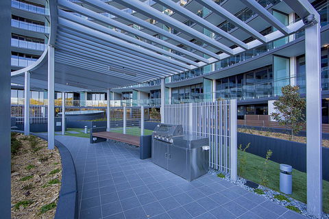 Manhattan 303 Canberra City ACT - Accommodation Guide 2