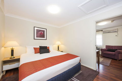 Soldiers Motel - Accommodation Asia 4