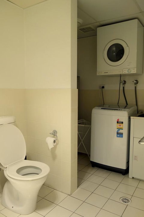 Kingston Comfy Apartment - Accommodation Asia 9