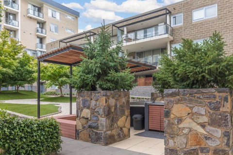 Spacious 1BR Stylish New Acton Apartment +Parking - Accommodation Asia 22