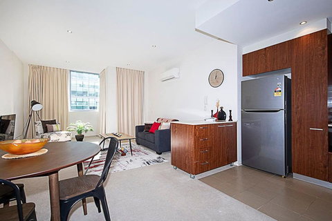 Spacious 1BR Stylish New Acton Apartment +Parking - Accommodation Asia 8