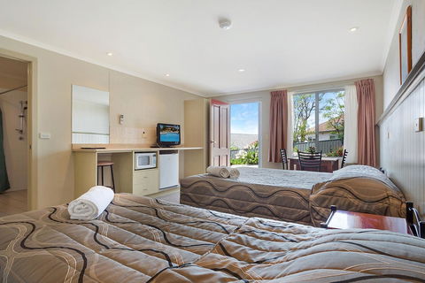 Heritage House Motel & Units - Accommodation Asia 24
