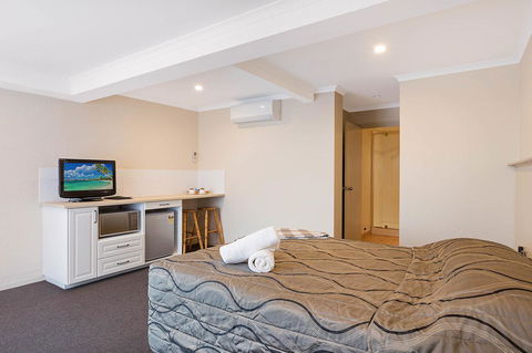 Heritage House Motel & Units - Accommodation Asia 2