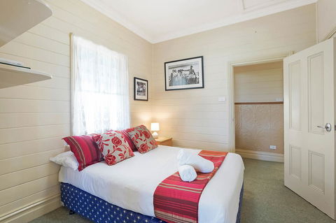 Heritage House Motel & Units - Accommodation Asia 16