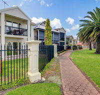 Port Adelaide Harbourside House - Accommodation Asia