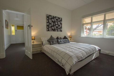 Cowan Street Bungalow - Accommodation China 0