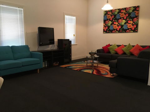 Cowan Street Bungalow - Accommodation China 7