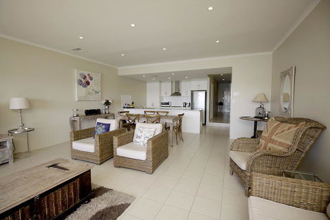 Wallaroo Marina Apartments - Accommodation Asia 5