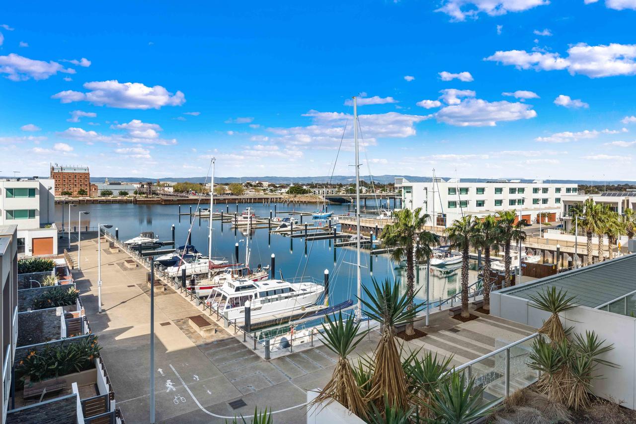 New Port SA Accommodation Asia