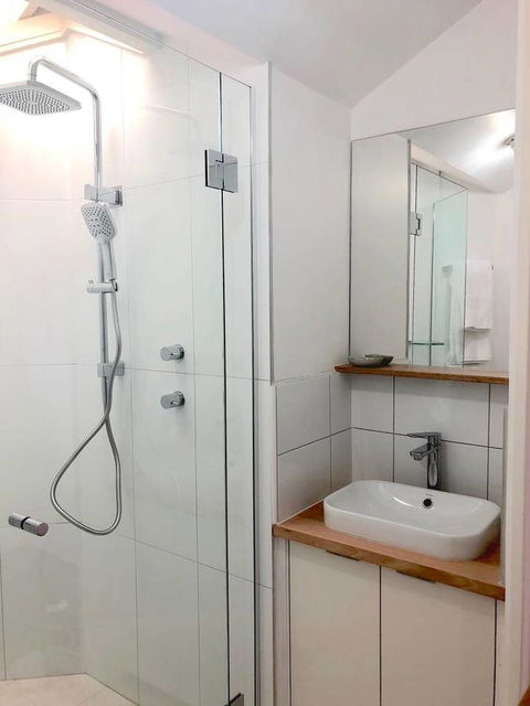 The Loft - Beautiful Central Barossa Apartment - Accommodation Asia 12