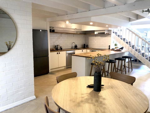 The Loft - Beautiful Central Barossa Apartment - Accommodation Asia 6