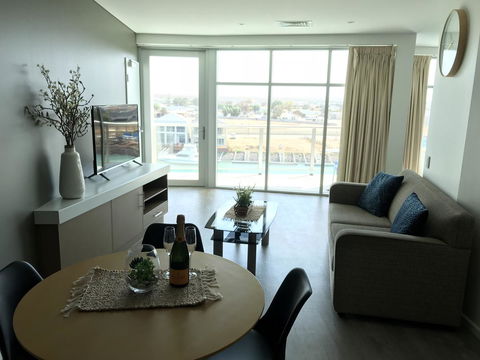 Ocean View Luxury Apartment & Suite - Accommodation Asia 43