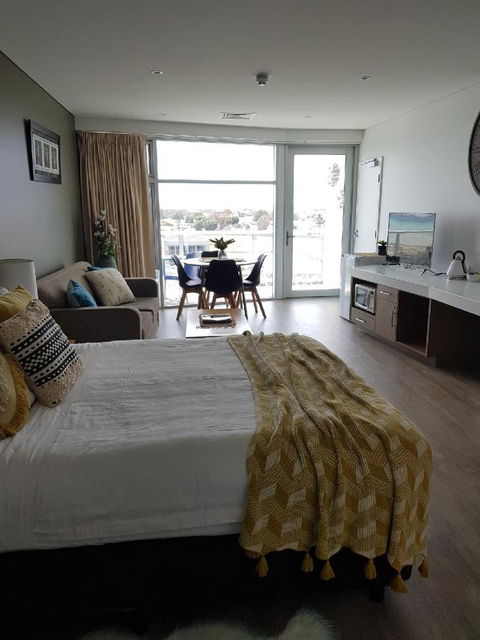 Ocean View Luxury Apartment & Suite - Accommodation Asia 4