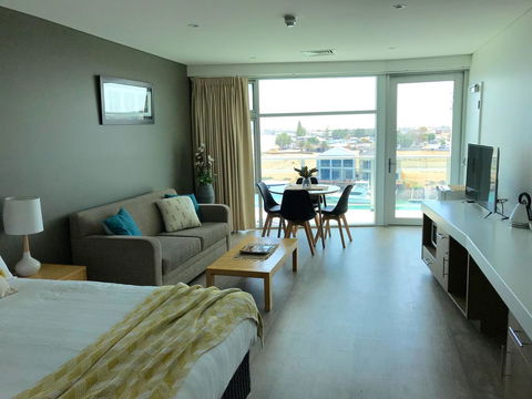 Ocean View Luxury Apartment & Suite - Accommodation Asia 24