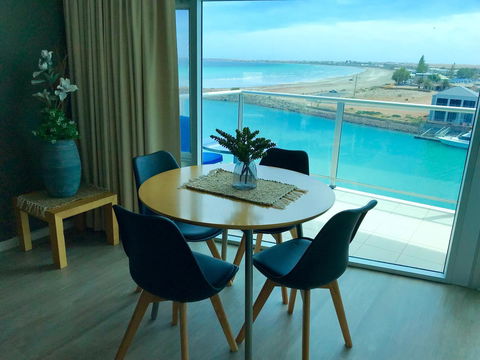 Ocean View Luxury Apartment & Suite - Accommodation Asia 21
