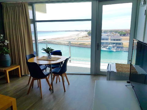 Ocean View Luxury Apartment & Suite - Accommodation Asia 5