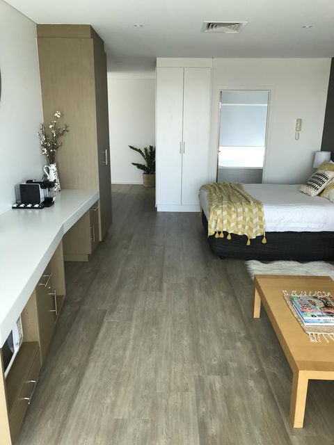Ocean View Luxury Apartment & Suite - Accommodation Asia 33