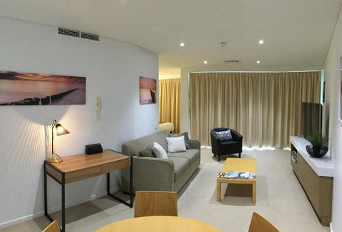 Wallaroo Marina Waterfront Luxe Apartment - Accommodation Guide 5