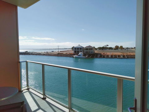 Wallaroo Marina Executive Apartments - Accommodation Asia 0