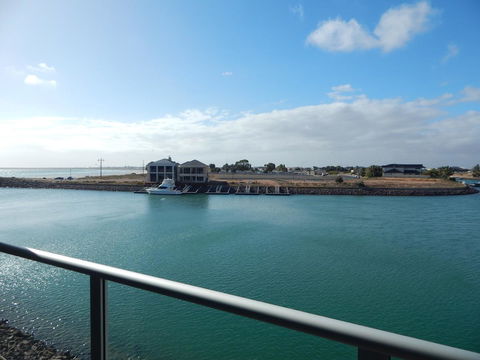Wallaroo Marina Executive Apartments - Accommodation Asia 18