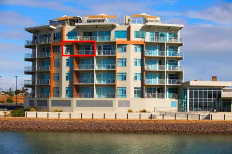 Wallaroo Marina Luxury Apartment - Accommodation Asia 0
