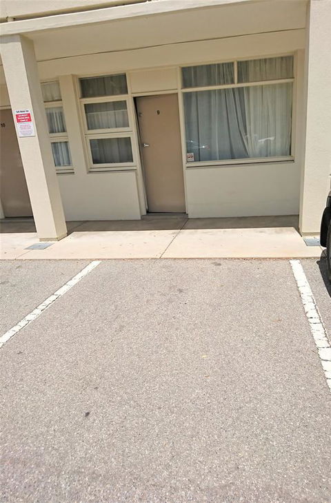 Hi 5 Glenelg Studio Apartment - Accommodation Asia 15